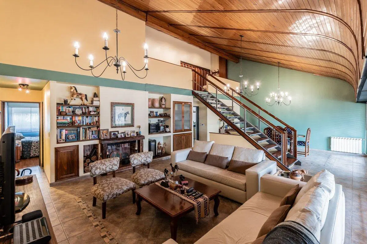 Excelente chalet 5 amb. en Barrio Güemes, Haedo 8