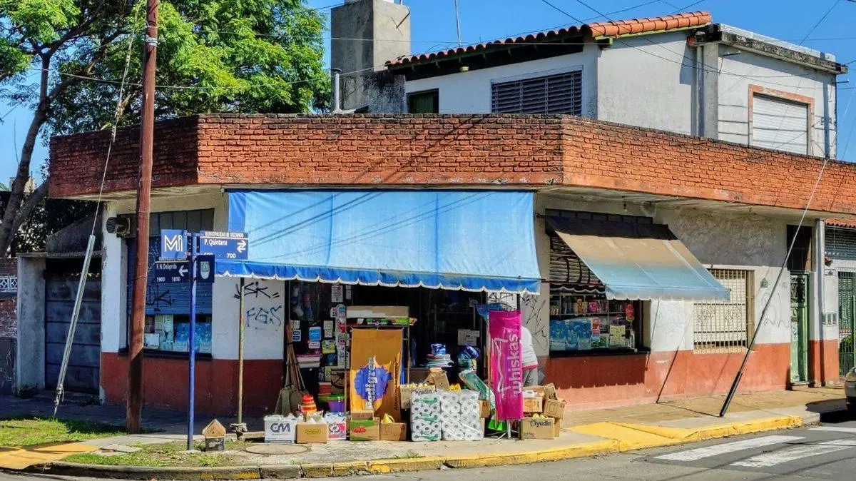 VENTA CASA ITUZAINGO LOCAL COMERCIAL 1