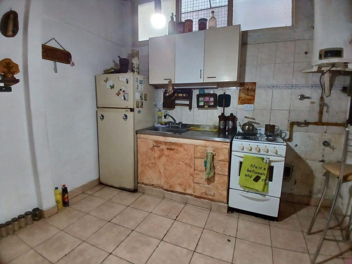 Foto de Venta PH 3 amb. Lugano con patio sin expensas, imagen 2