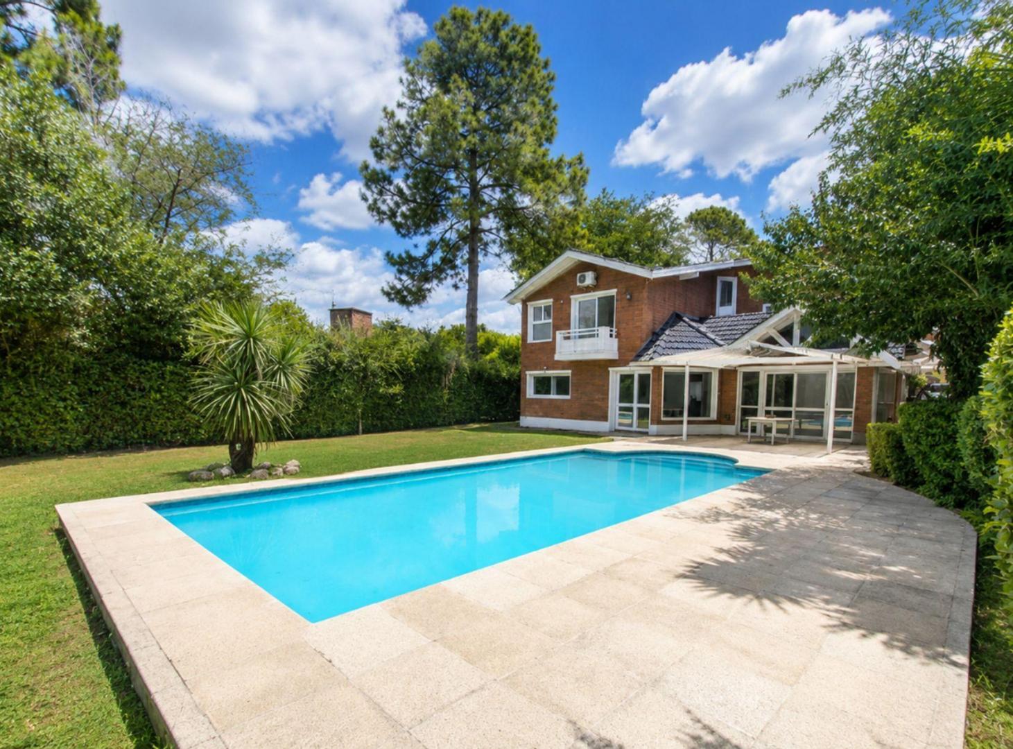 Foto de VENTA CASA 6 AMB C/PISCINA. COUNTRY LA MARTONA, imagen 3