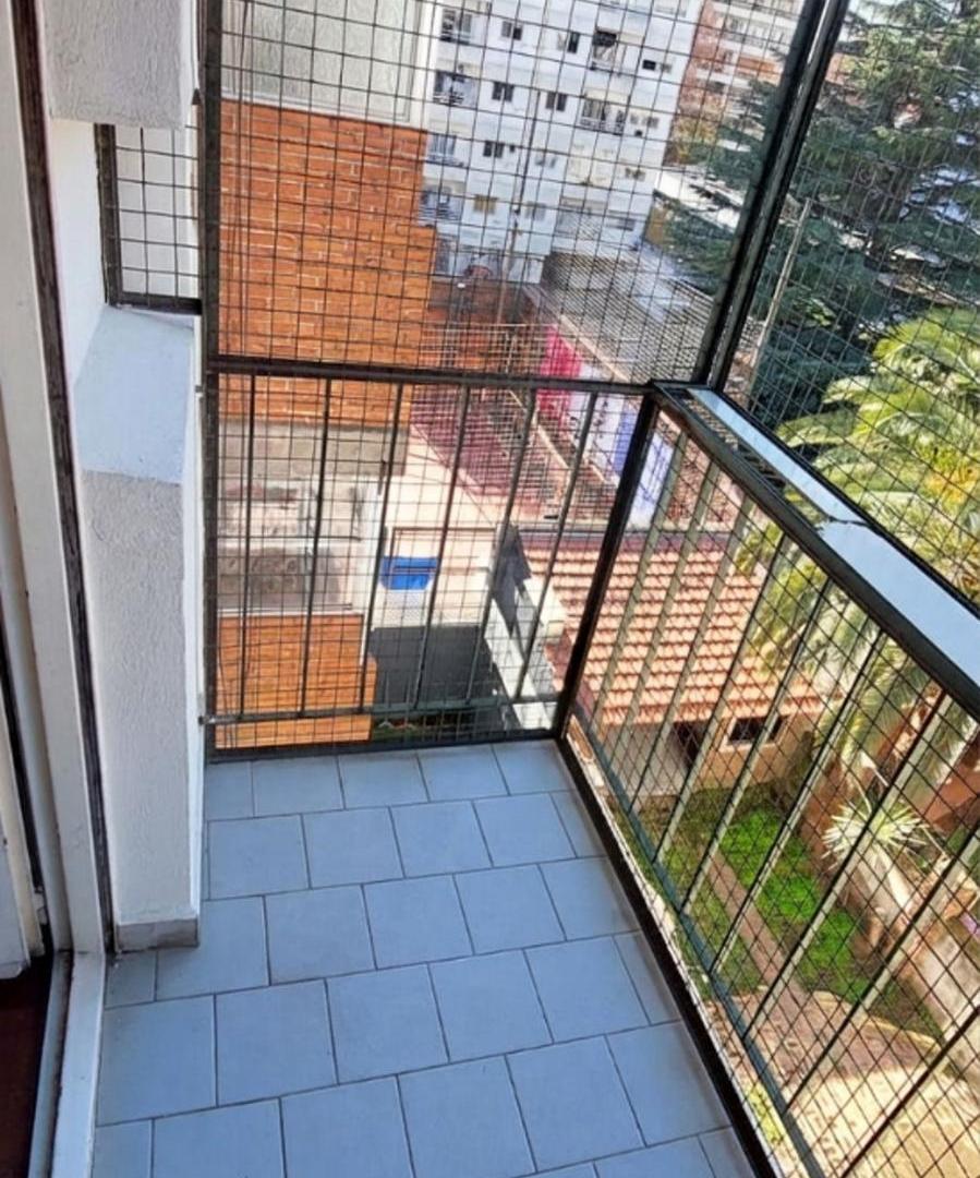 Foto de VENTA DEPARTAMENTO 3 AMB - CON BALCON EN FLORES, imagen 5