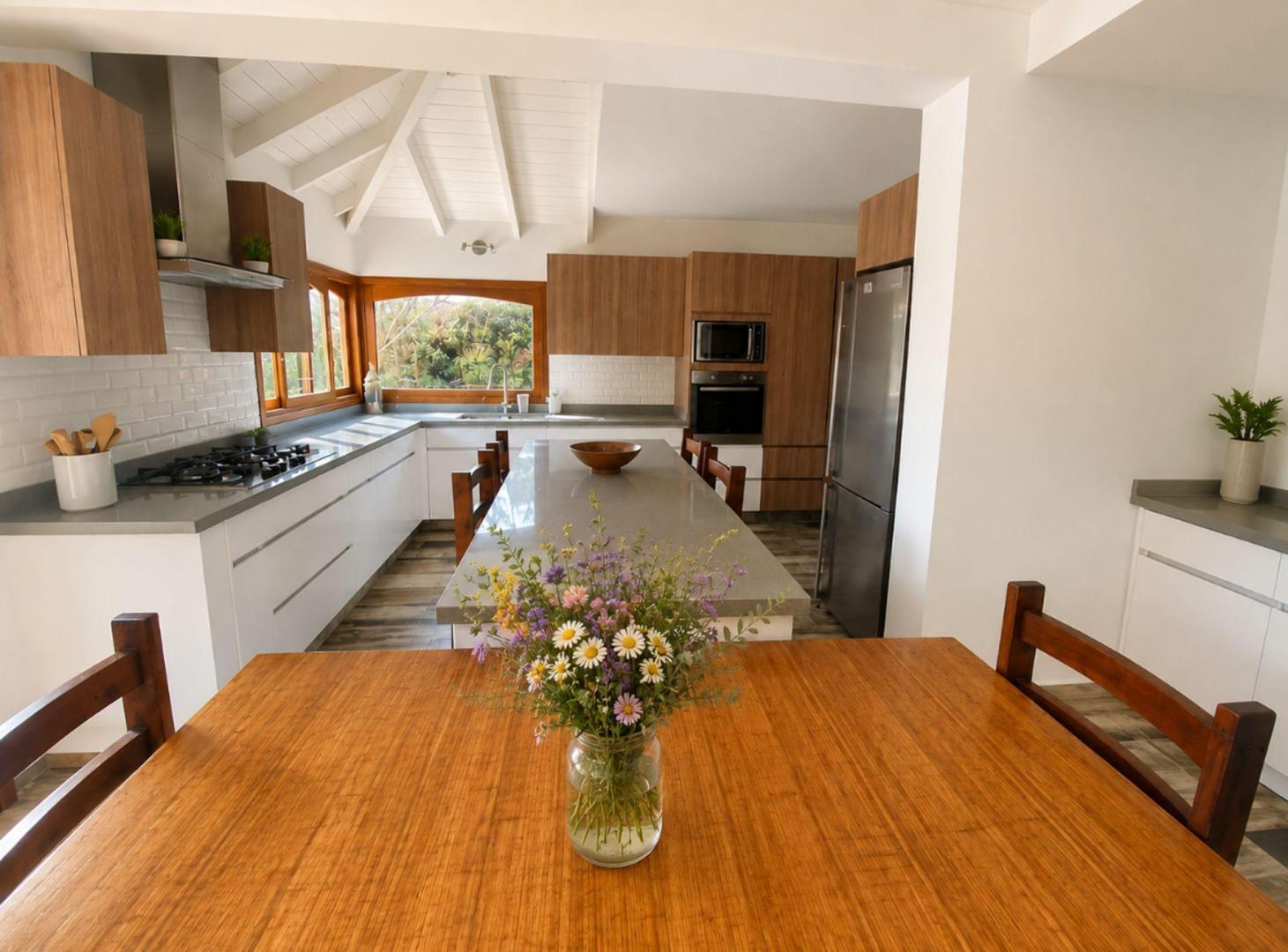 Foto de CASA 4 AMB CON PILETA EN CLUB DE CAMPO LA MARTONA, imagen 4