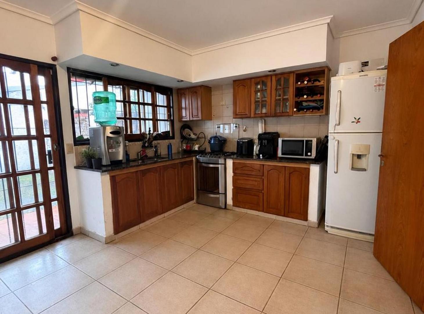 Foto de VENTA TRIPLEX 5 AMB. J. INGENIEROS 5900/CARAPACHAY, imagen 1