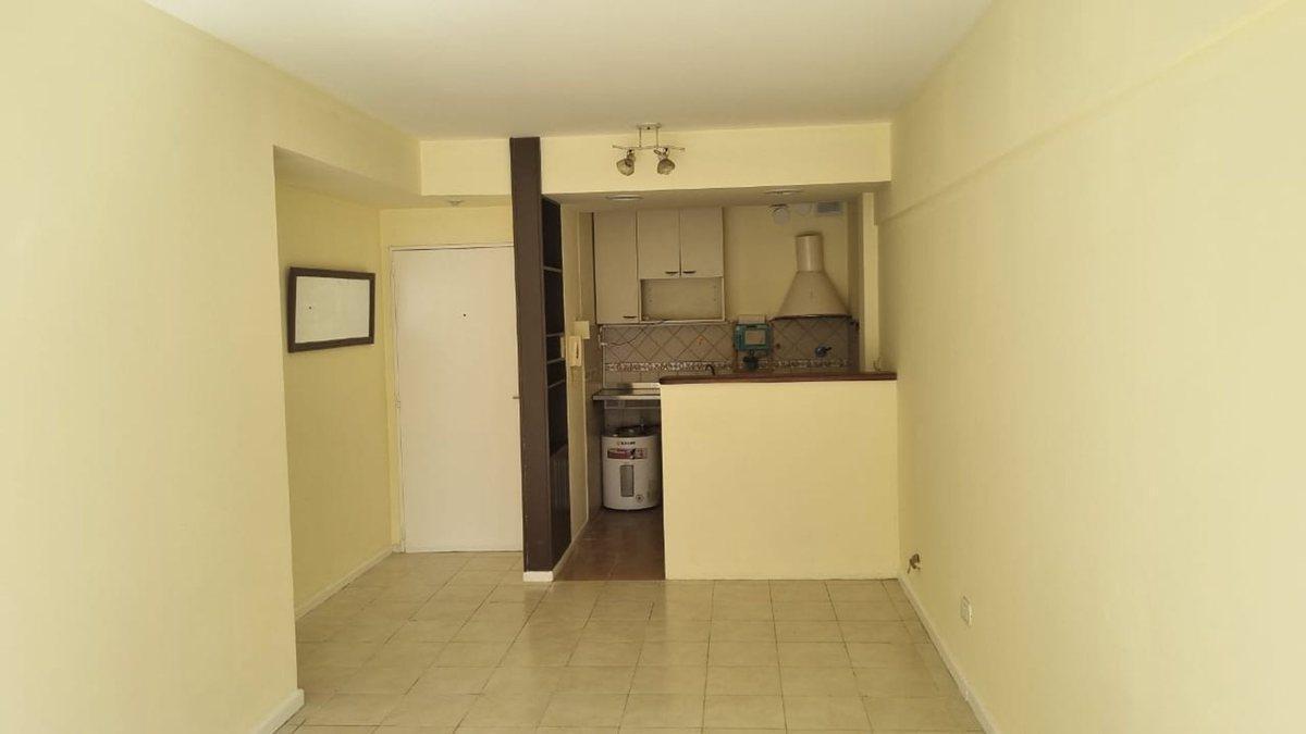 Foto de VENTA DPTO 2 AMB FTE BALCON LUMINOSO EN CABALLITO, imagen 3