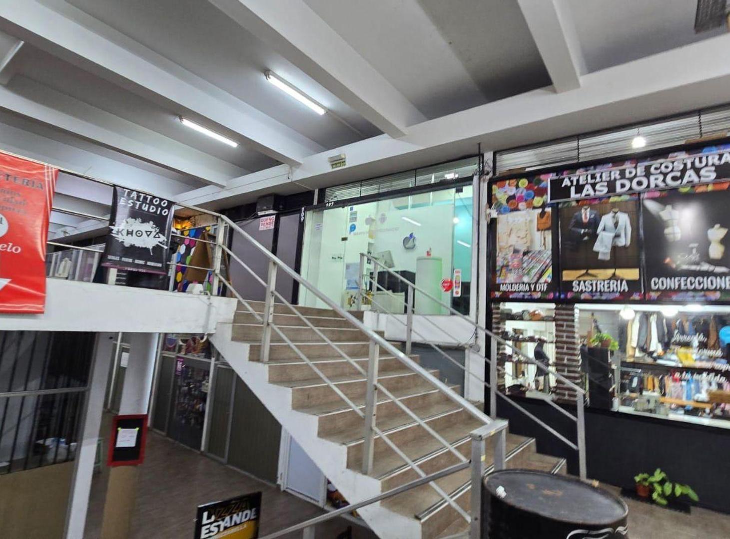 Foto de LOCAL EN VENTA AV. SANTA FE 3500, imagen 2
