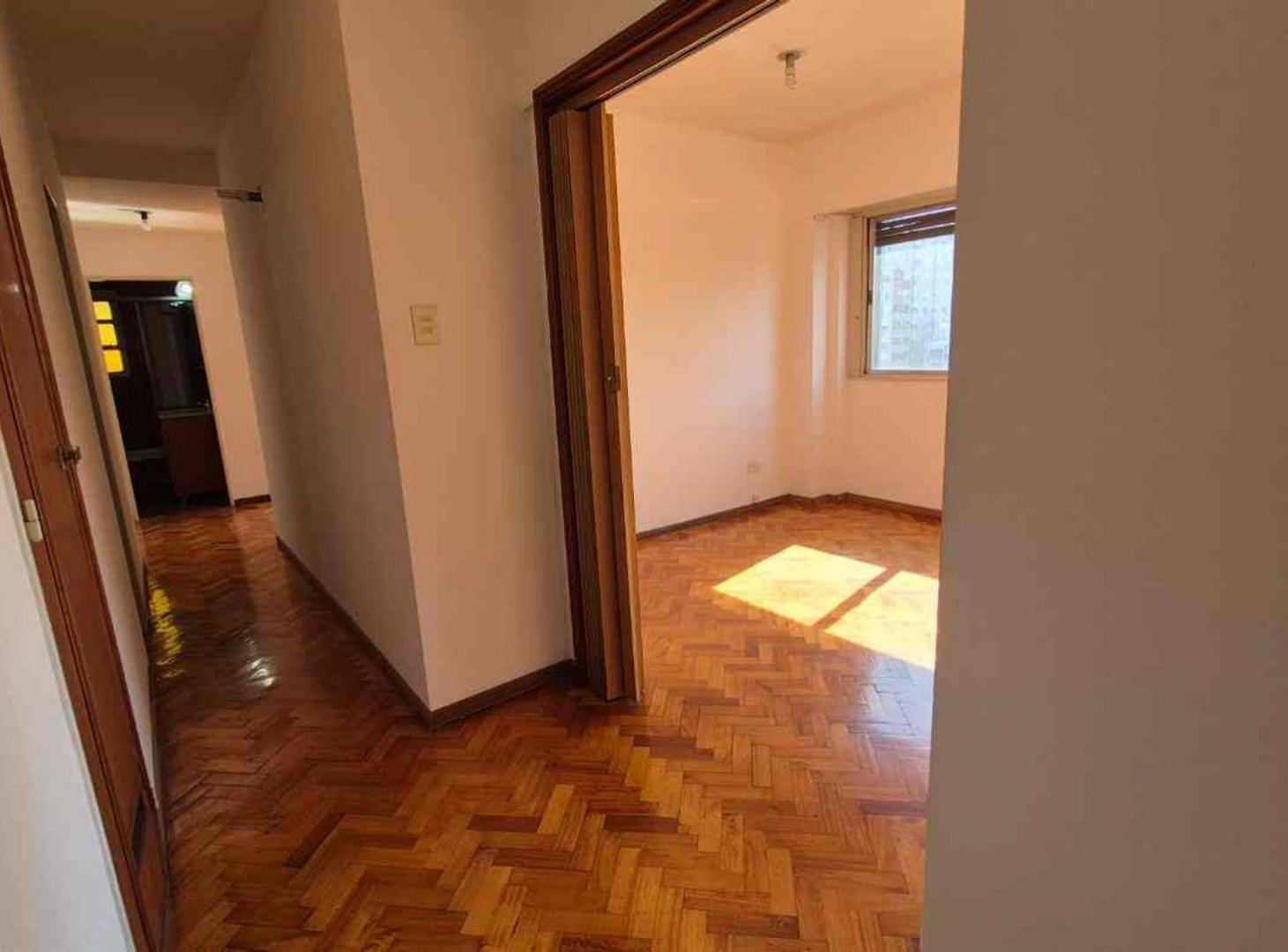 Foto de VENTA DEPTO 5AMB-PALERMO-DOBLE BALCON-MUY LUMINOSO, imagen 4