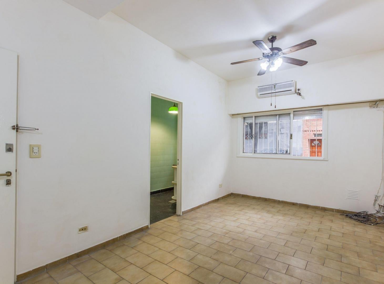 Foto de VENTA 2 AMB ALMAGRO, imagen 3