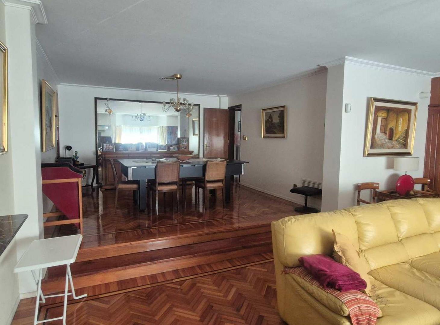 Foto de Venta Casa 7 Amb, Jardin/Pileta Parque Chacabuco, imagen 3