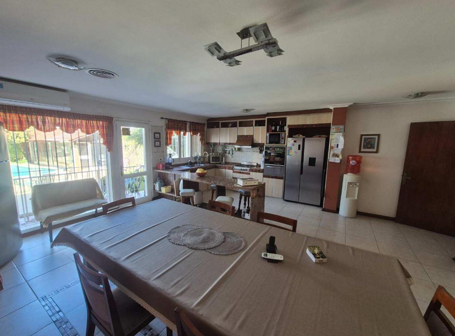 Foto de Venta Casa 7 Amb, Jardin/Pileta Parque Chacabuco, imagen 1