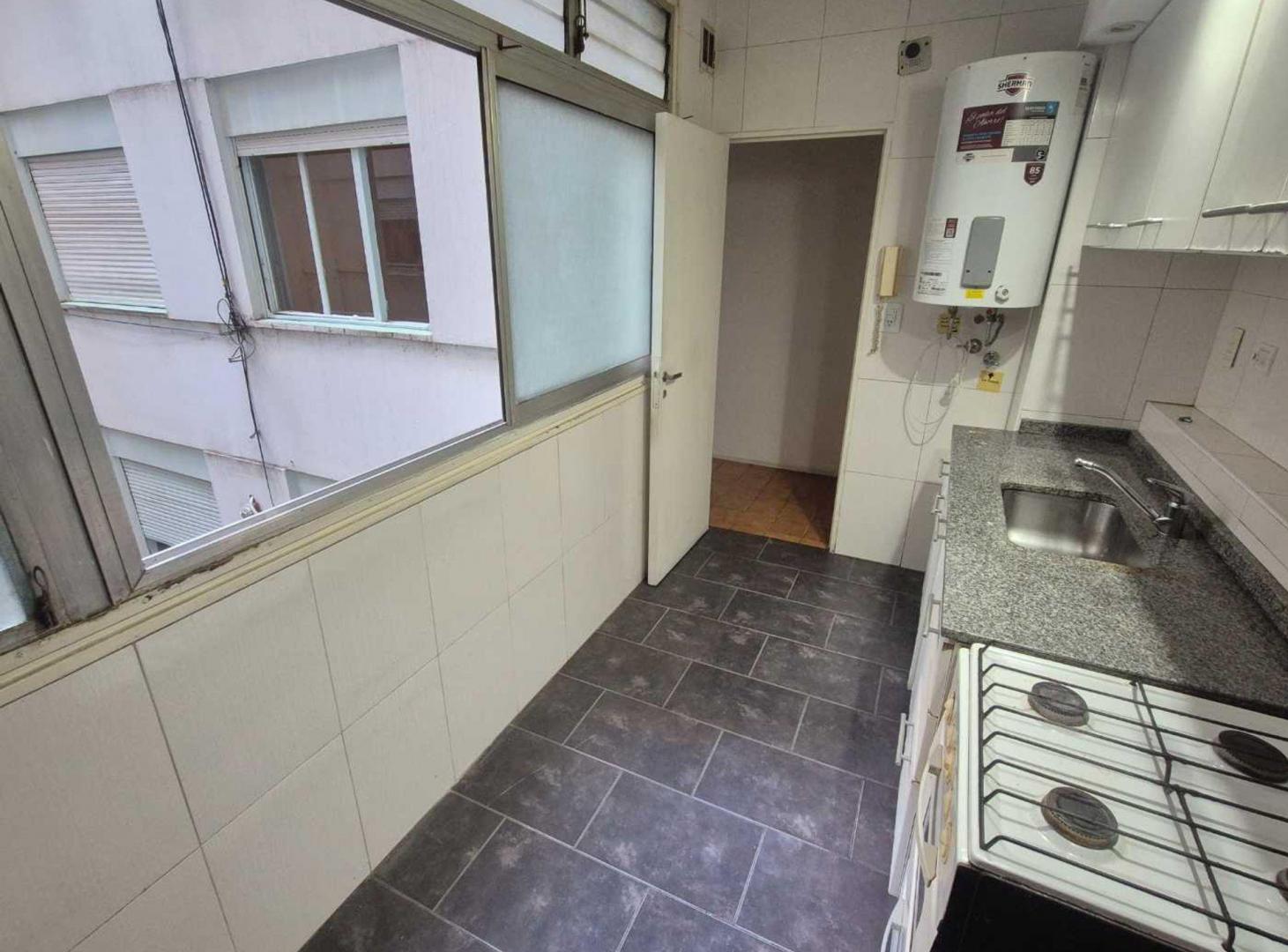 Foto de Venta departamento tres ambientes en Caballito, imagen 1