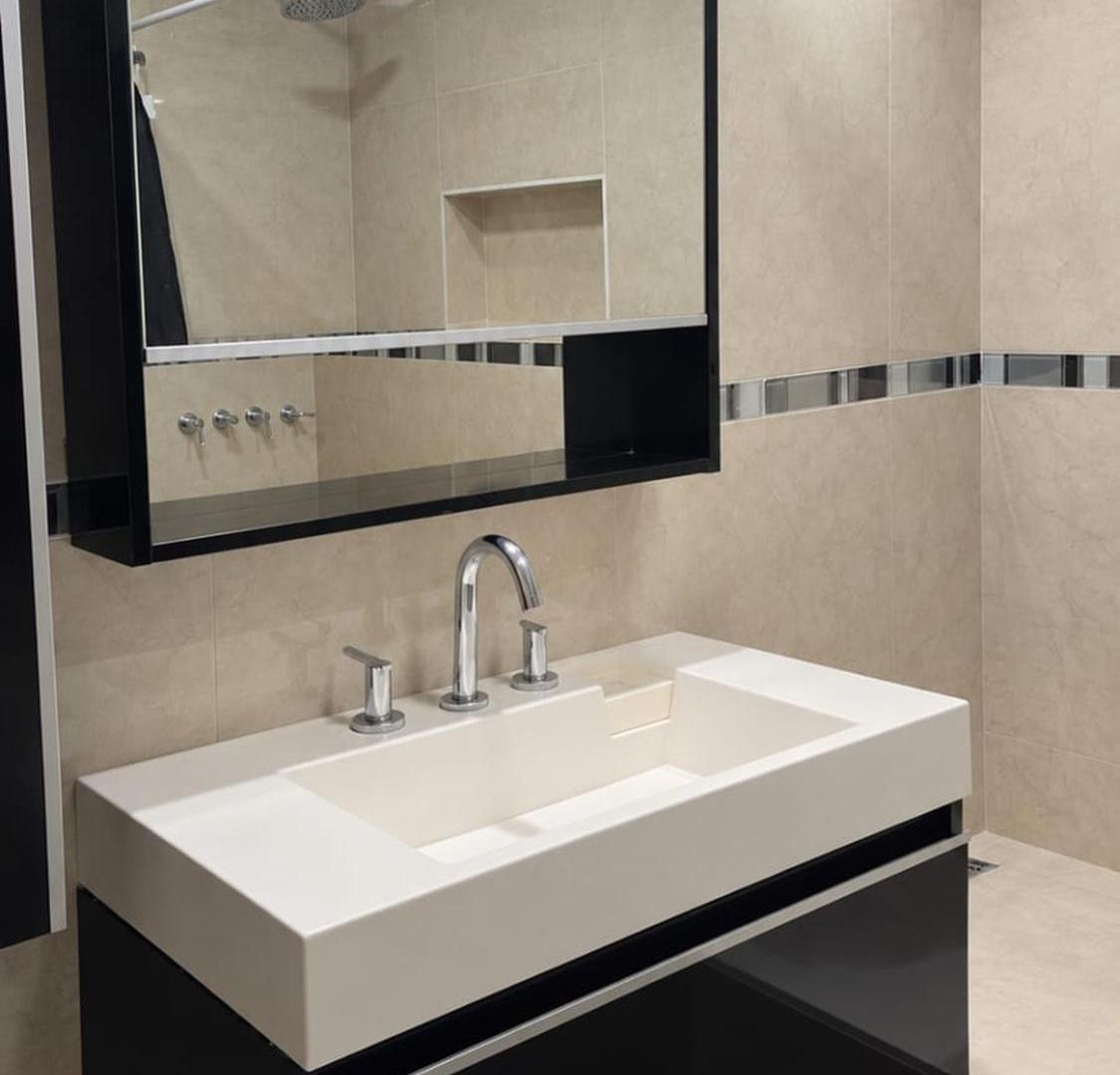Foto de CASA QUINTA CON PILETA Y GALPON, imagen 3