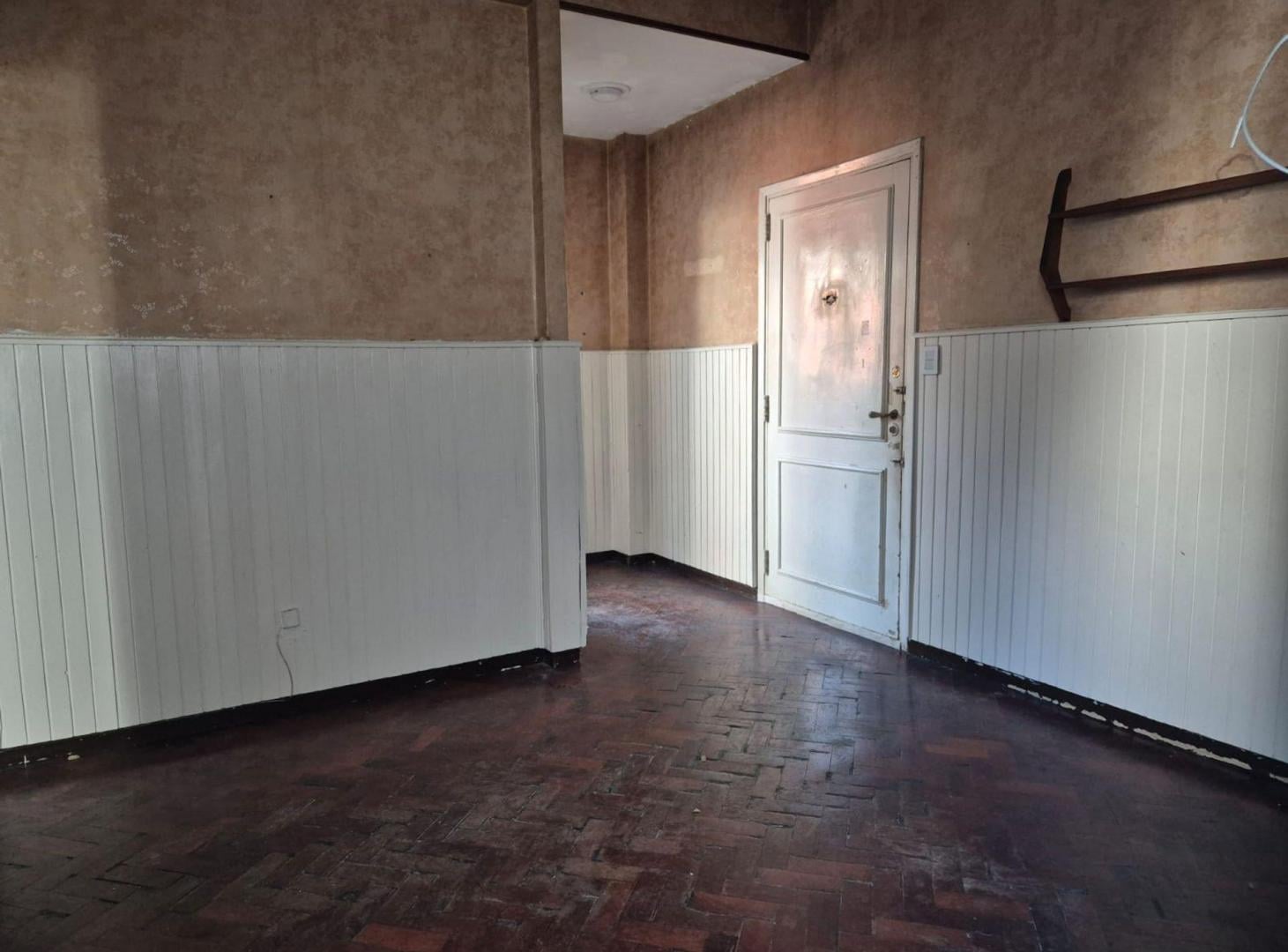 Foto de DEPARTAMENTO 2 AMB 1* PISO ESCALERA CHACARITA, imagen 4