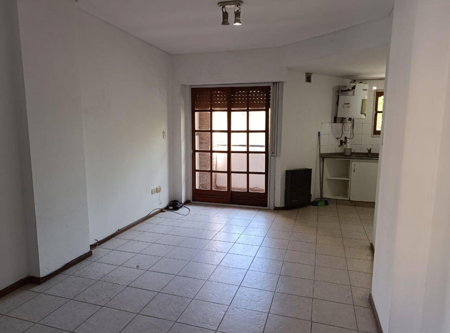 Foto de VENTA MONOAMBIENTE -COCHERA MONTE GRANDE, imagen 1