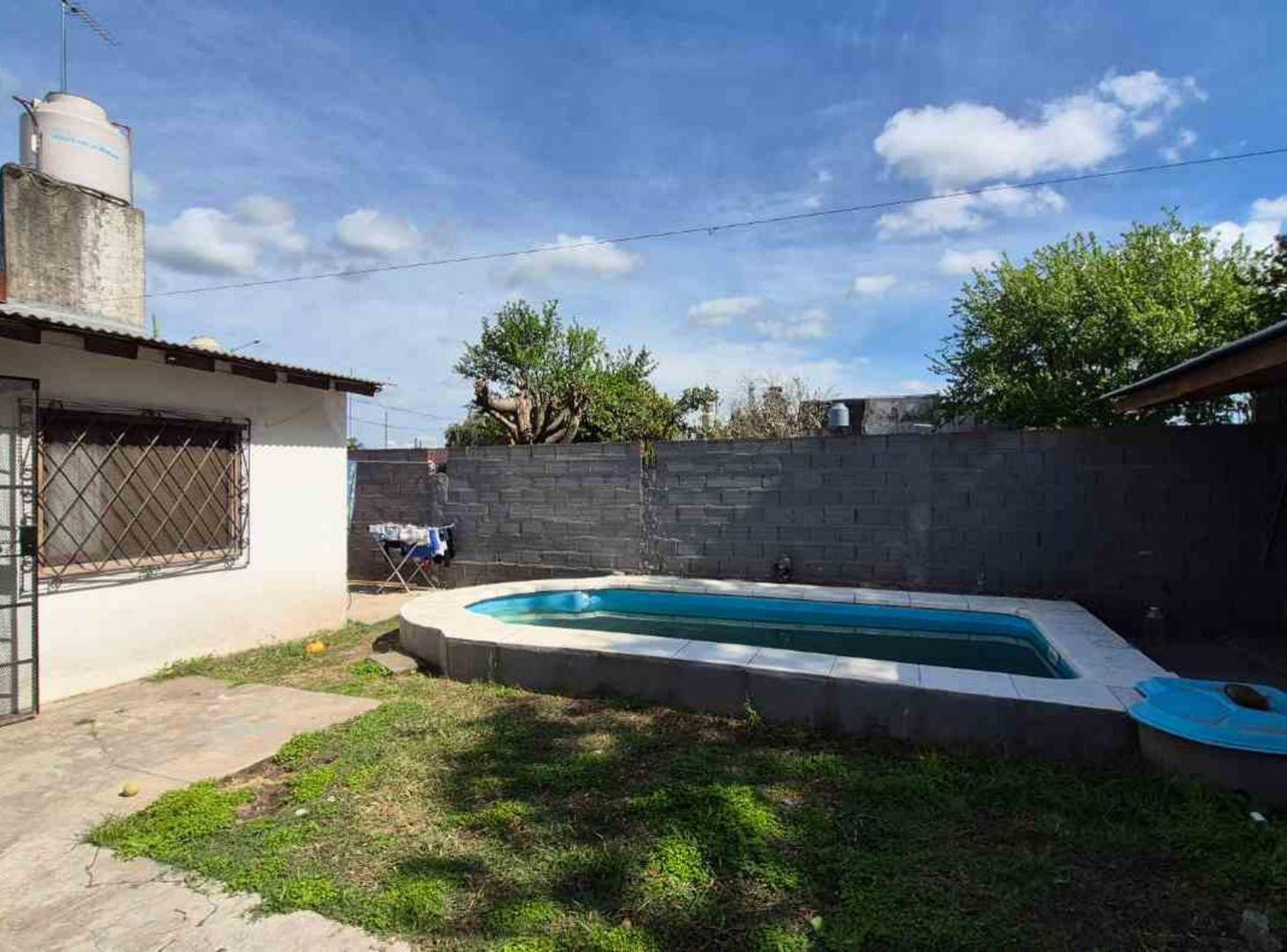 Foto de VENTA CASA 5 AMB MORENO V CUARTEL- GARAGE Y PILETA, imagen 5