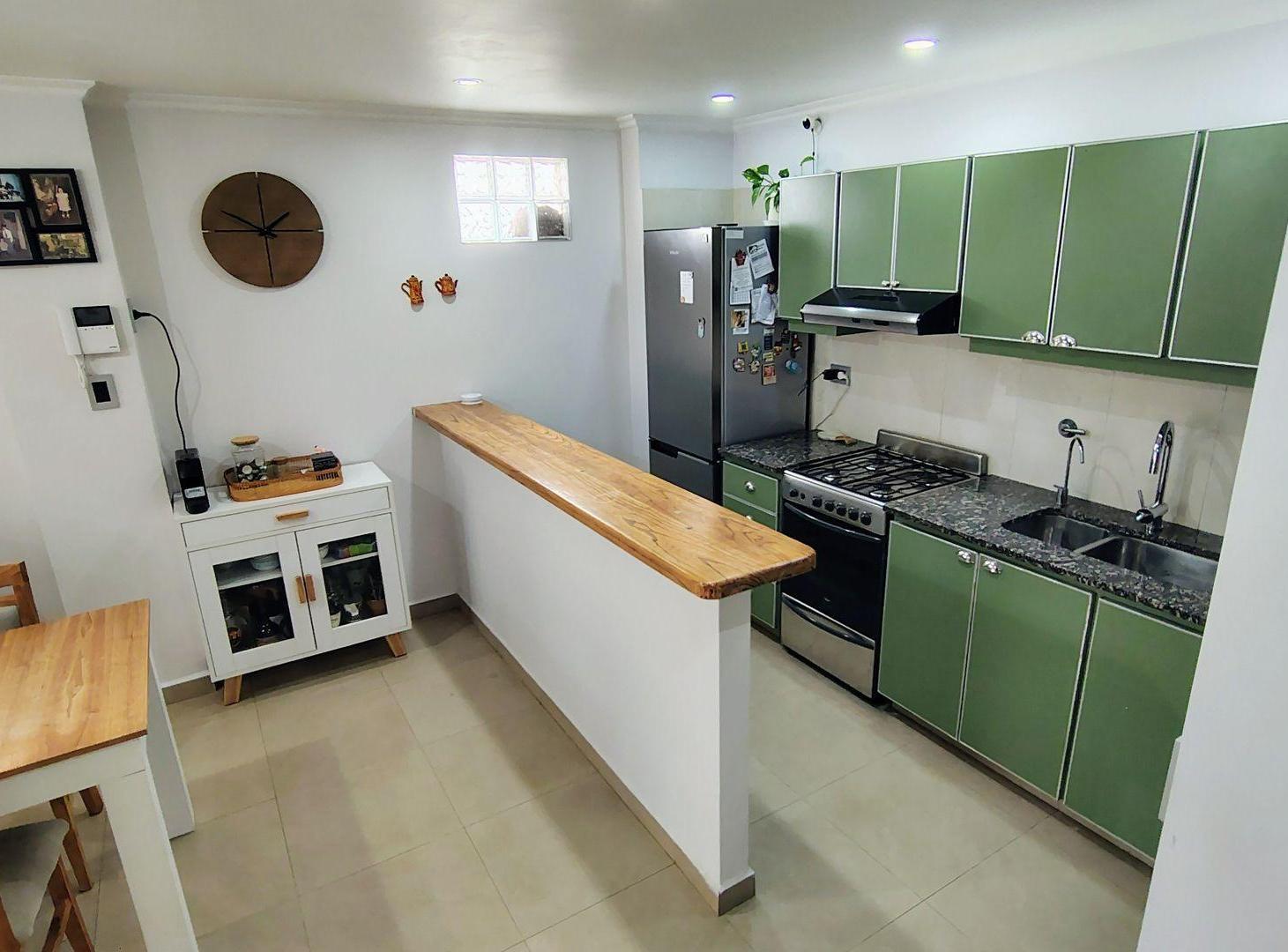 Foto de VENTA 2 AMB BALCON AL FRENTE 74m2 VILLA DEL PARQUE, imagen 5