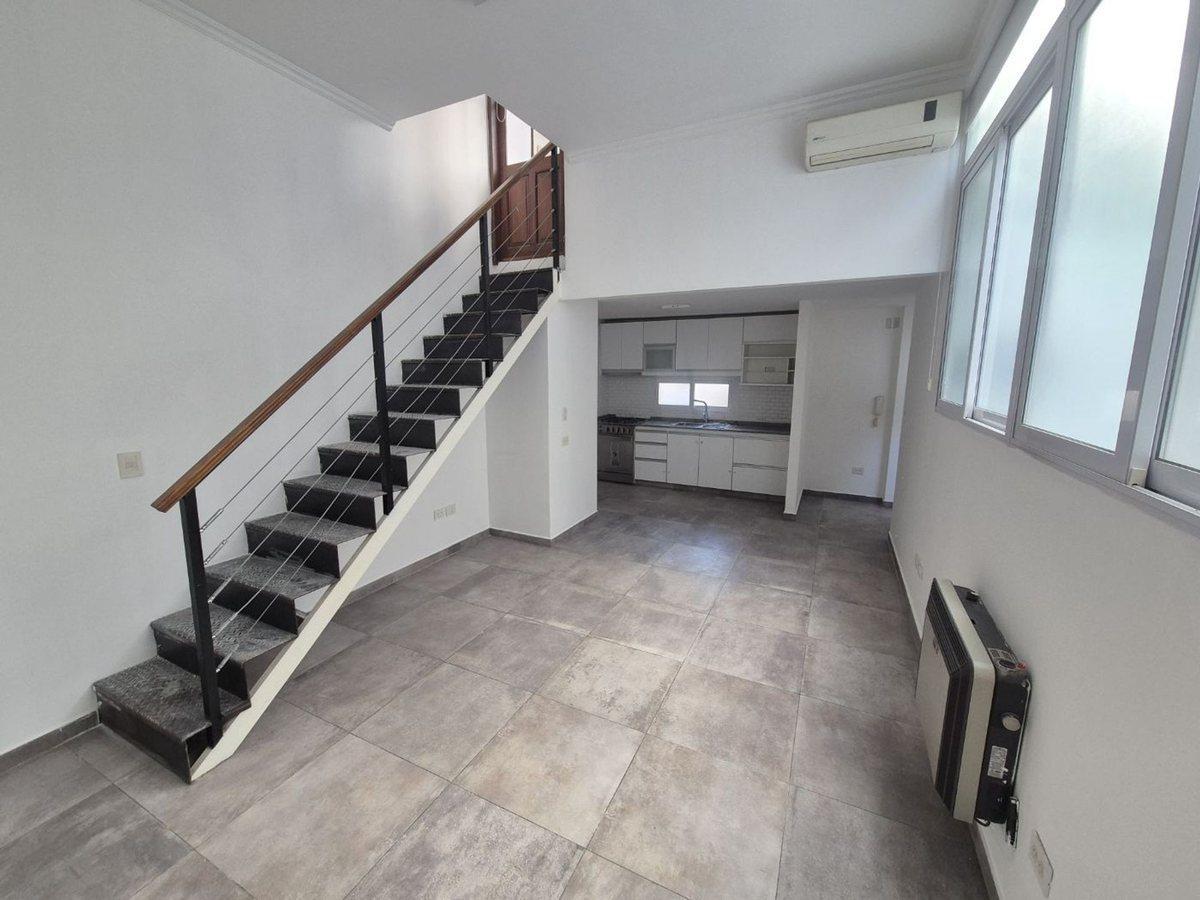 Foto de Venta PH tres Ambientes Almagro sin expensas, imagen 2