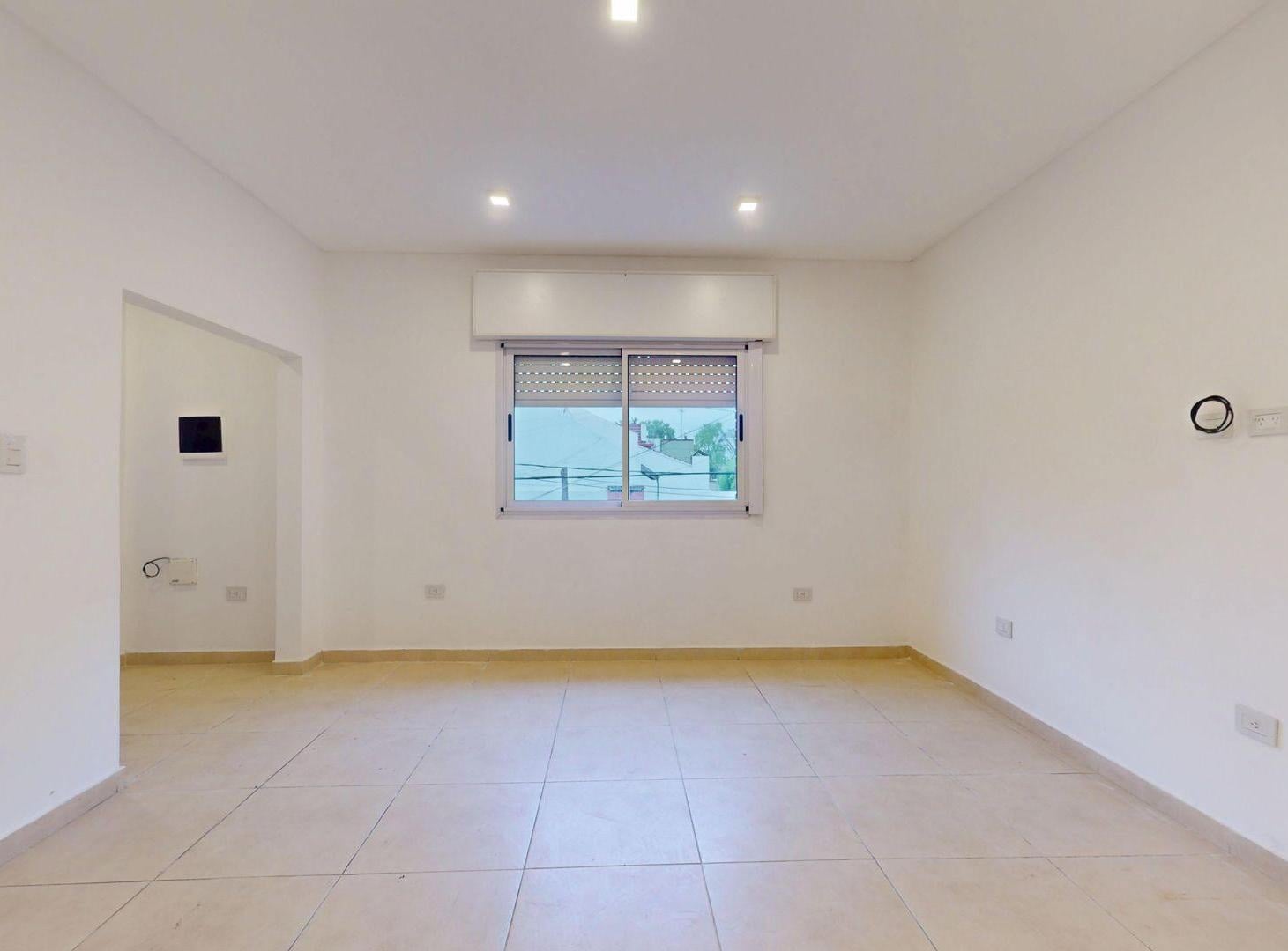 Foto de PH de 3 Ambientes en VENTA en BANFIELD con PATIO, imagen 4