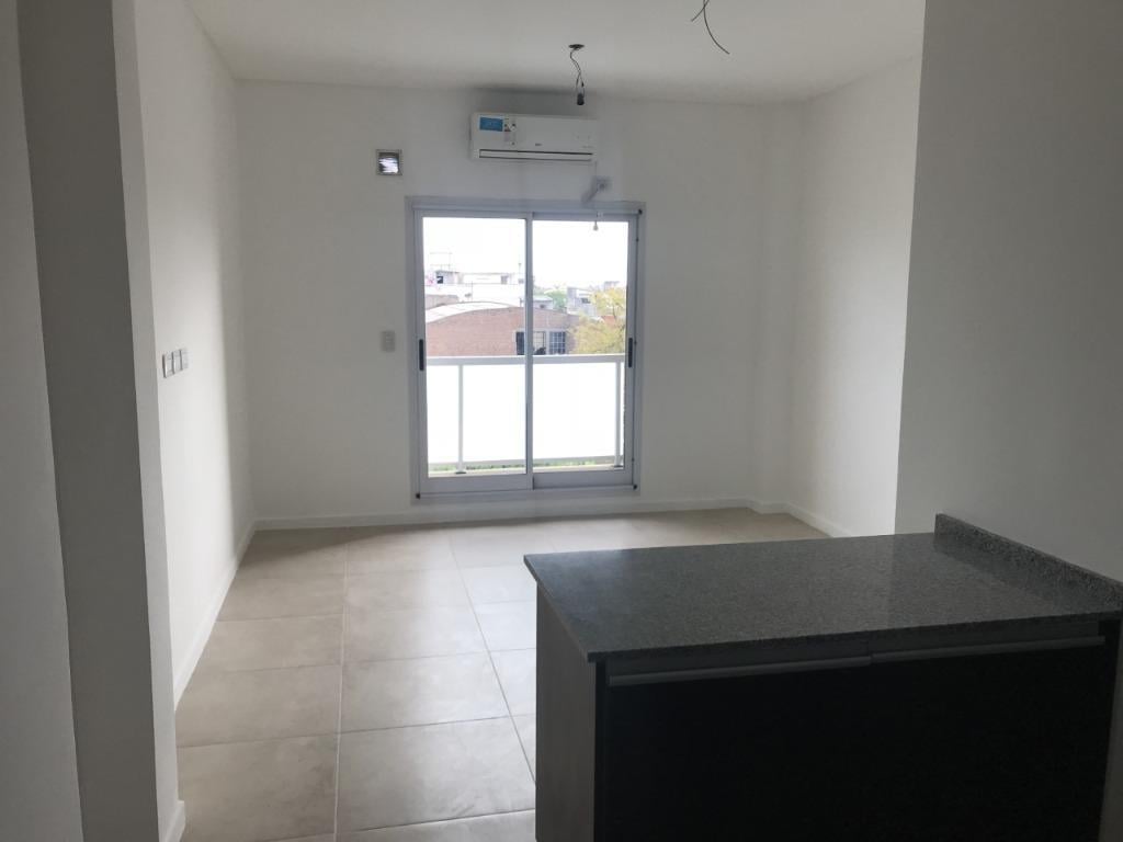 Foto de DEPARTAMENTO 2 AMBIENTES - LANÚS - OESTE, GRAN BS. AS. SUR, imagen 2