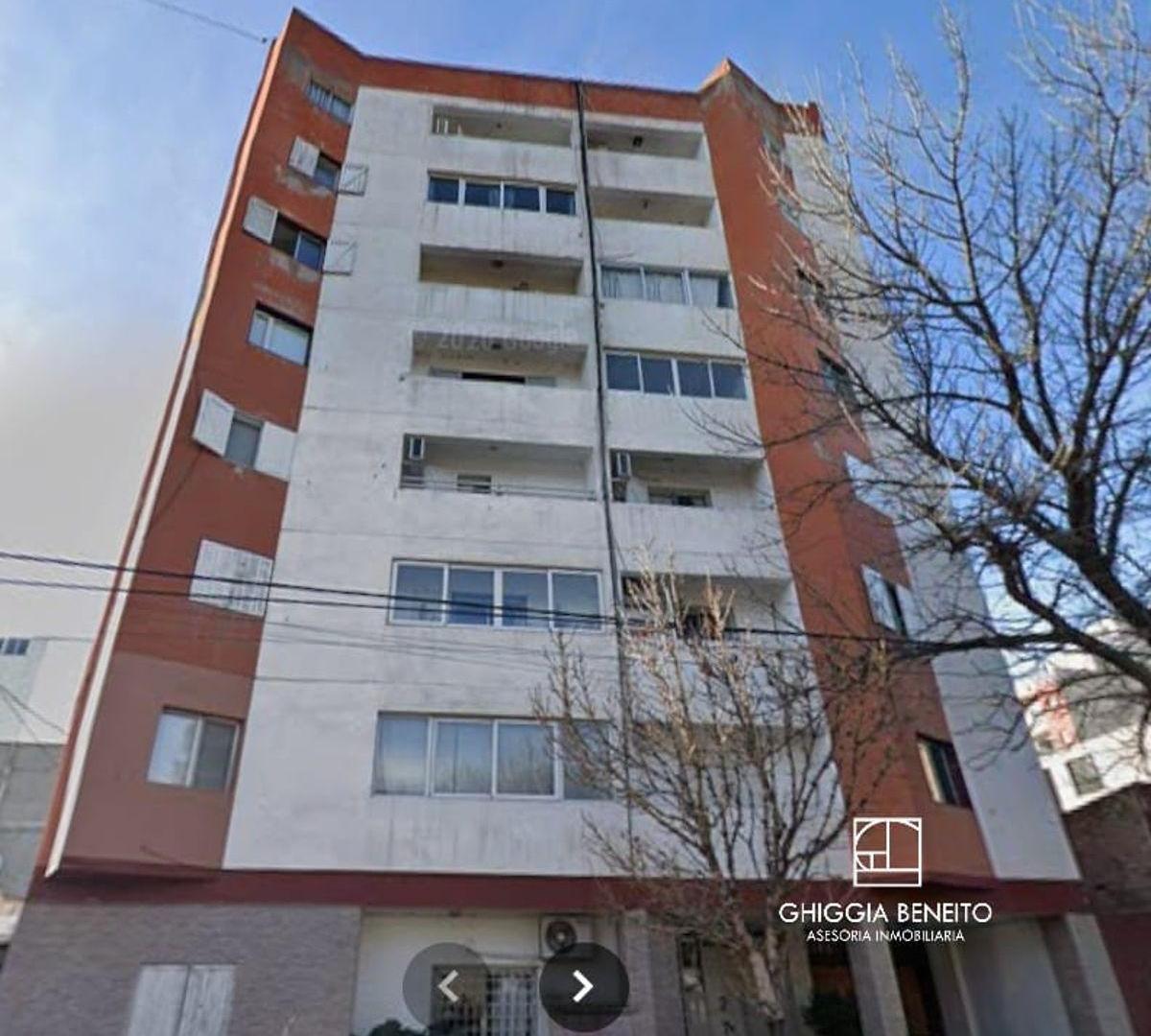 Foto de VENTA Departamento 1 Dormitorio con Buena Renta | Cipolletti Centro, imagen 1