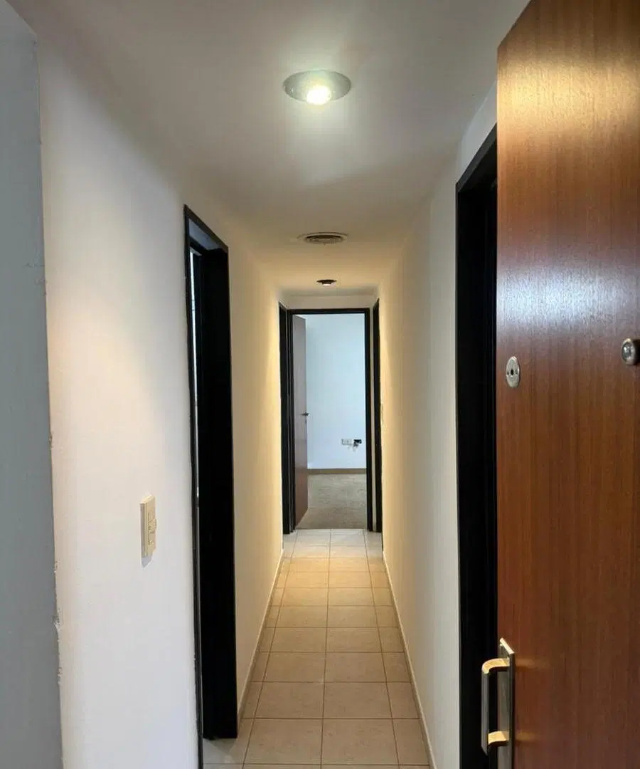41 e/ 5 y 6 N°546 Piso 2°A 1