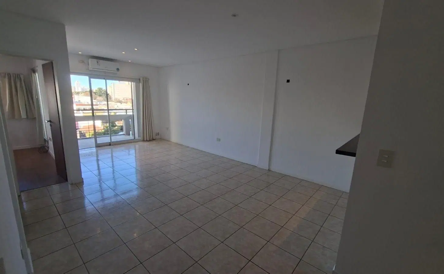 Departamento muy luminoso de un dormitorio en 5º piso 4