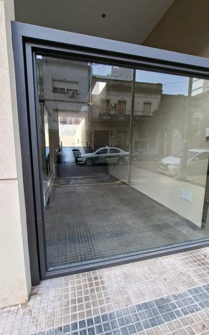 Piso en edificio Rodericus de categoria de 3 dormitorios y cochera 4