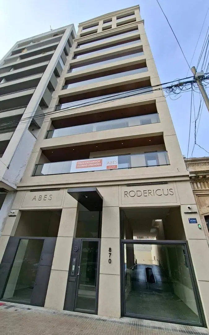 Piso en edificio Rodericus de categoria de 3 dormitorios y cochera 5
