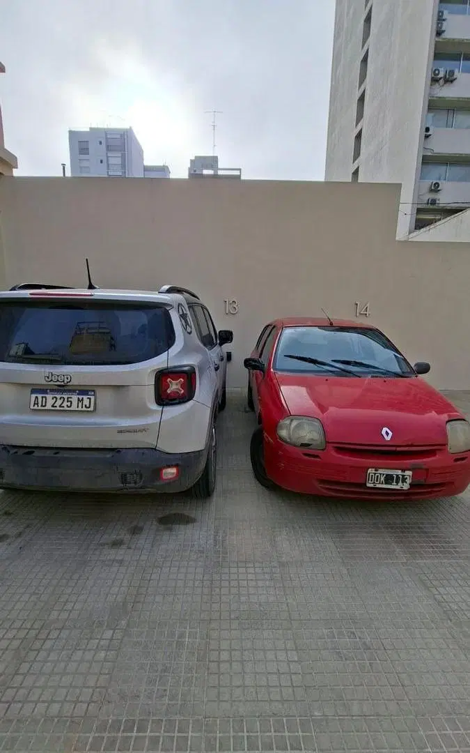 Piso en edificio Rodericus de categoria de 3 dormitorios y cochera 2