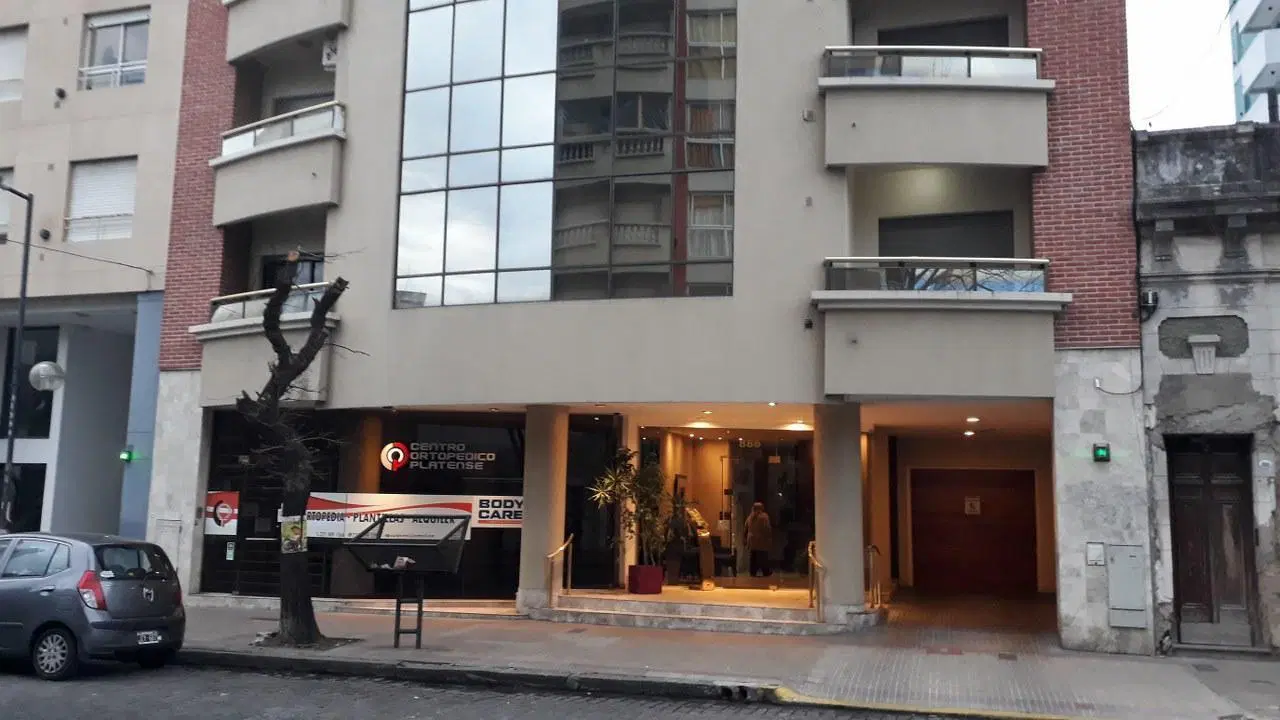 Departamento céntrico de categoría en zona calle 12 2