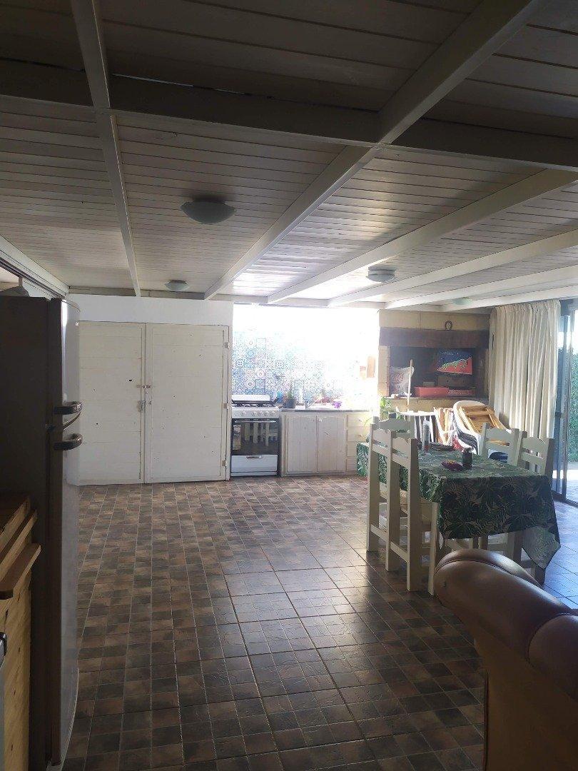 Casa en Tanti. Amplio Quincho, Pileta. 4