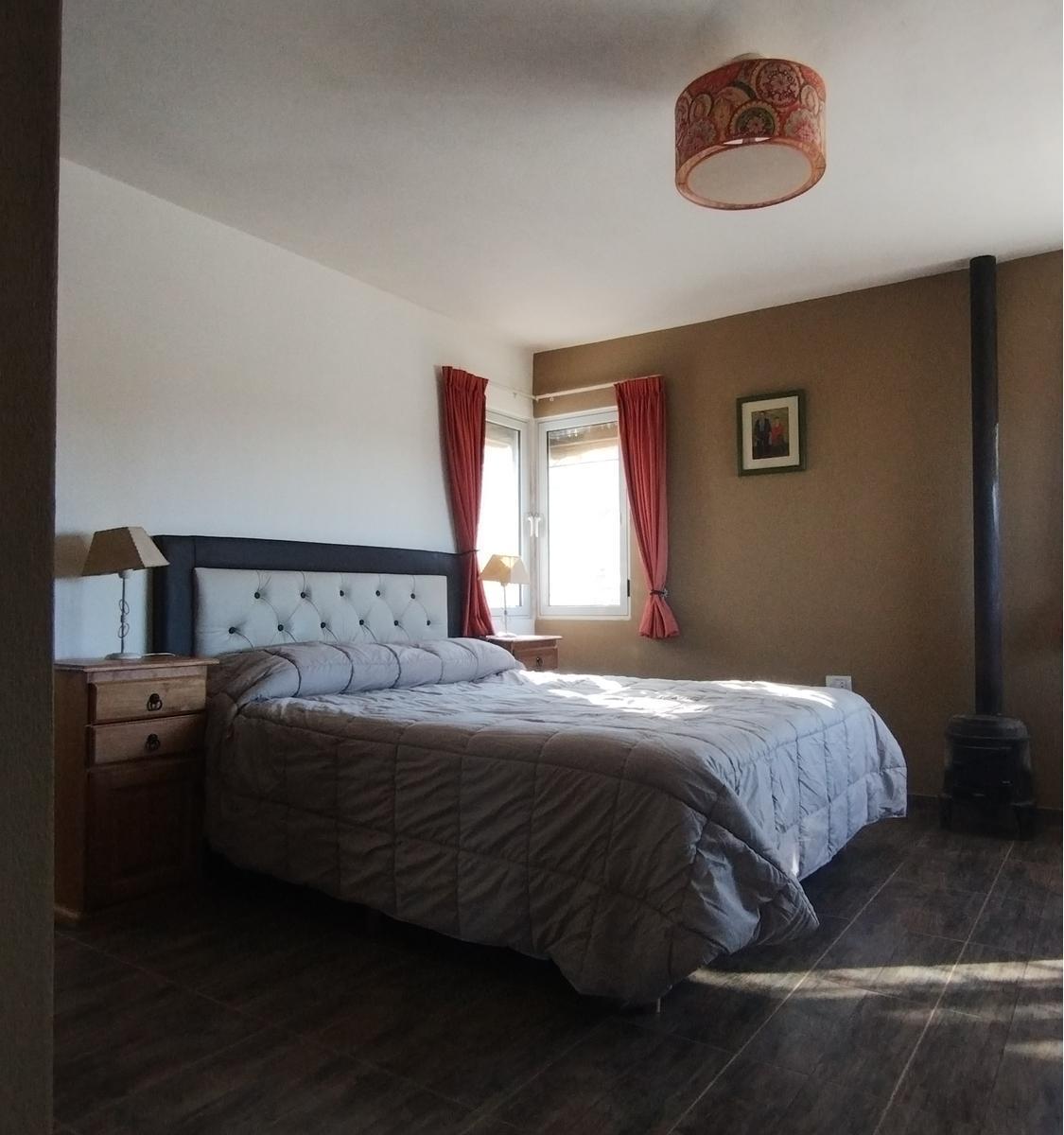Casa a m del Río. Villa Flor Serrana. Tanti 4