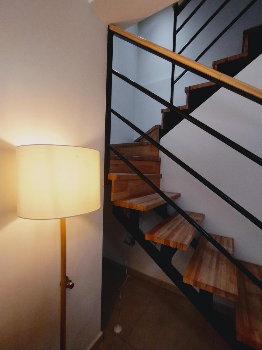 Triplex en B° Va. Dominguez a m del Lago. 3 Dorm. 3 Baños. Cochera 3