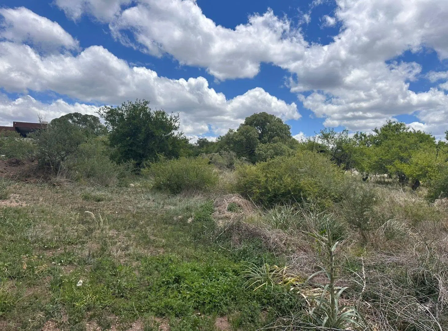 Hermoso Lote llano con vista . Escritura. Barrio Keoken, Tanti 3