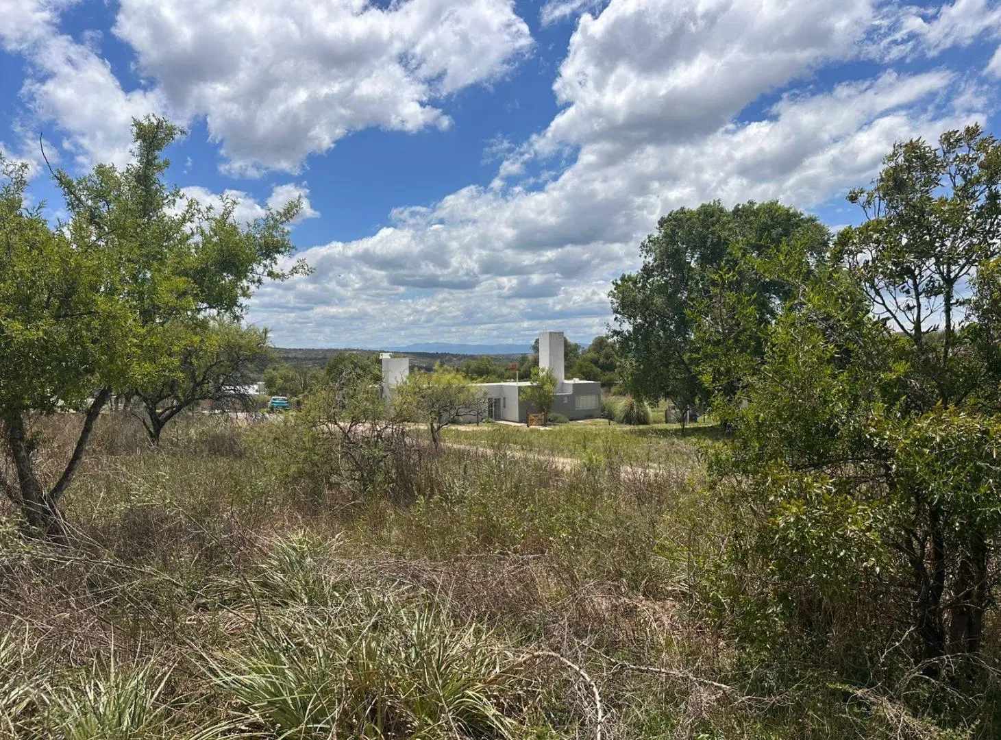 Hermoso Lote llano con vista . Escritura. Barrio Keoken, Tanti 8