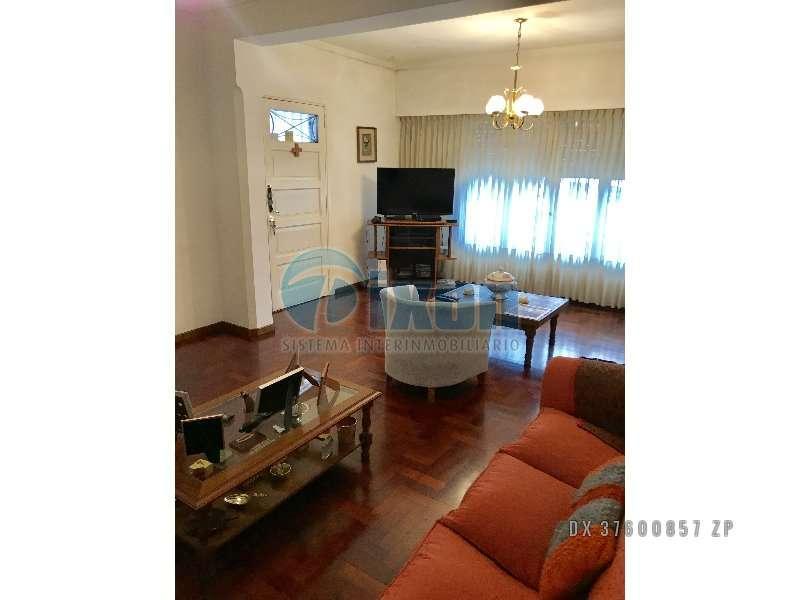 RESERVADO - Martínez - Casa Venta USD 310.000