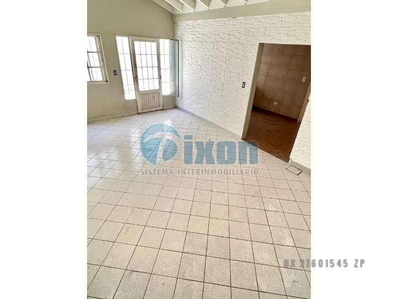 Foto de Martínez - Casa Multifamiliar - 3 unidades - Prox. Plaza- Venta USD, imagen 5
