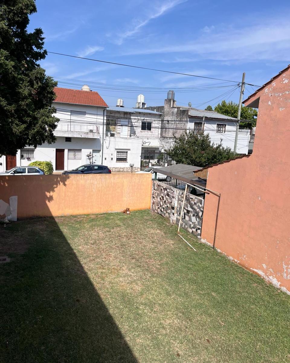 Lote en excelente entorno, a 4 cuadras de Panamericana y Thames.