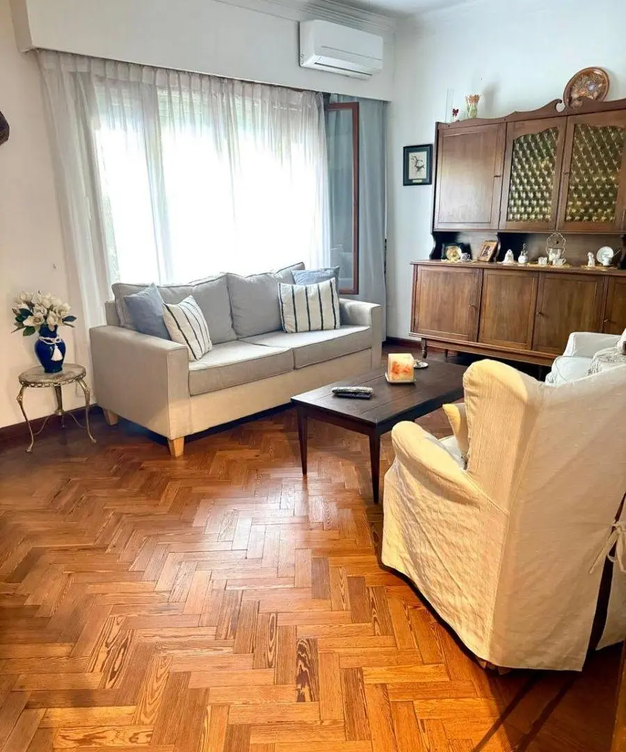 IMPECABLE CASA, A METROS DEL HIPODROMO, 3 dorm (2 en P.B.), 2 BAÑOS, PATIO Y TERRAZA 8