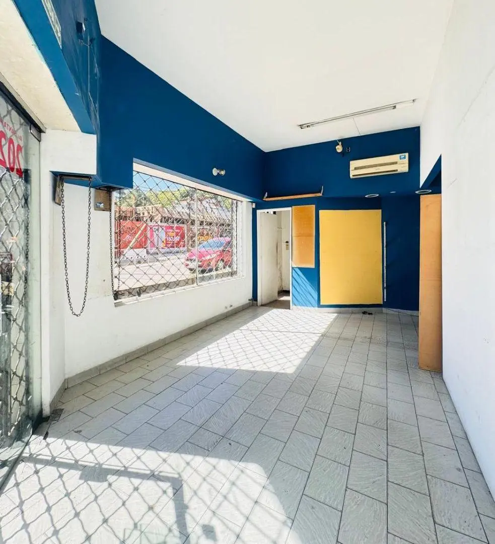 ACASSUSO - ALQUILER LOCAL C/ DEPOSITO SOBRE AV. SANTA FE S/EXPENSAS 1