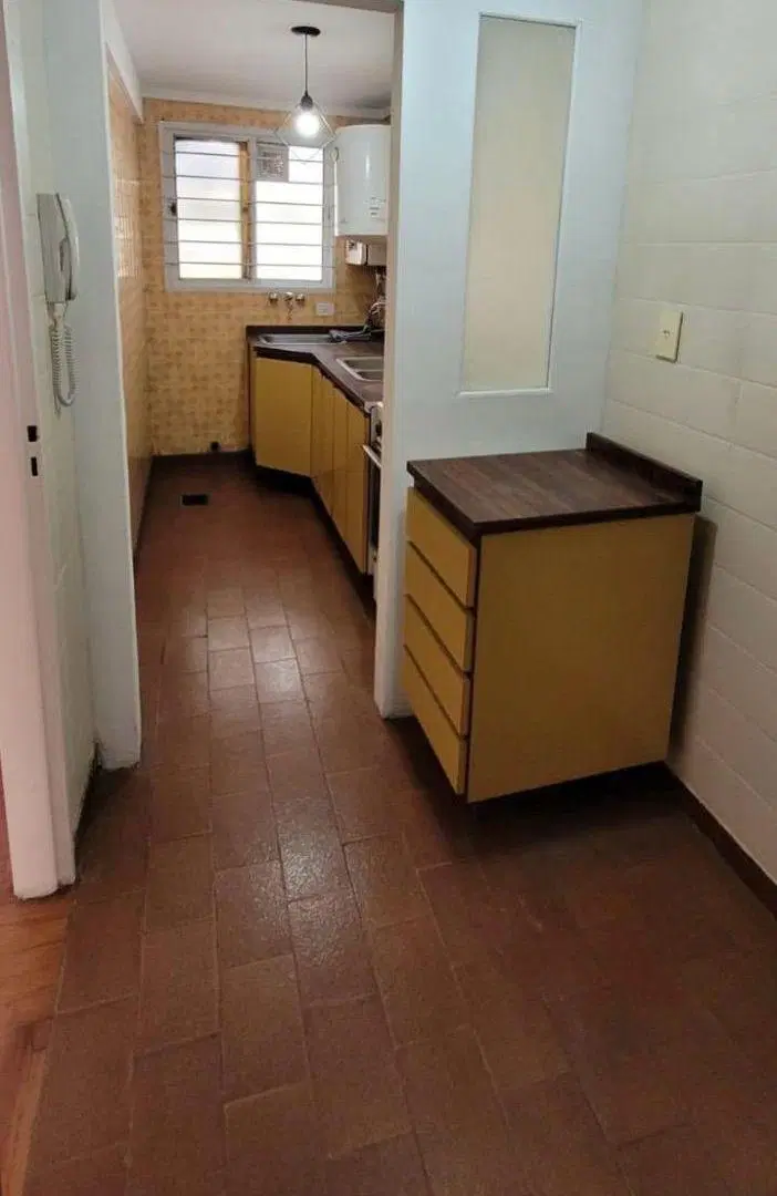 ALQUILER DEPTO. 3 AMBIENTES EN ACASSUSO, C/COCHERA 3