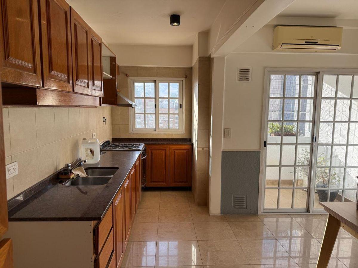 Foto de RESERVADO - Departamento, Excelente Ubicacion, 3 Ambientes +, imagen 2