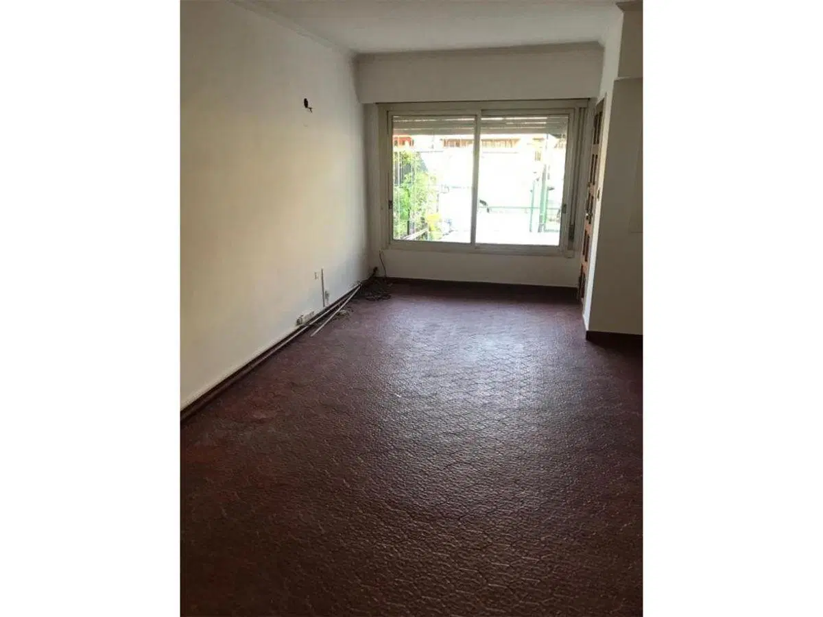 OPORTUNIDAD! DUPLEX LOTE 5 X 30, 3 DORMITORIOS (UNO EN P.B.), 2 BAÑOS, COCHERA 4