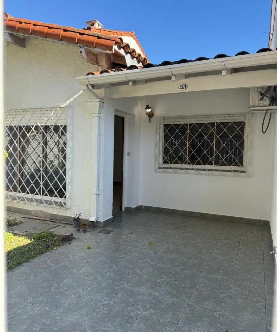 OPORTUNIDAD! CASA EN 1 PLANTA, 6 METROS DE ANCHO CON LINDO PATIO Y TERRAZA 4