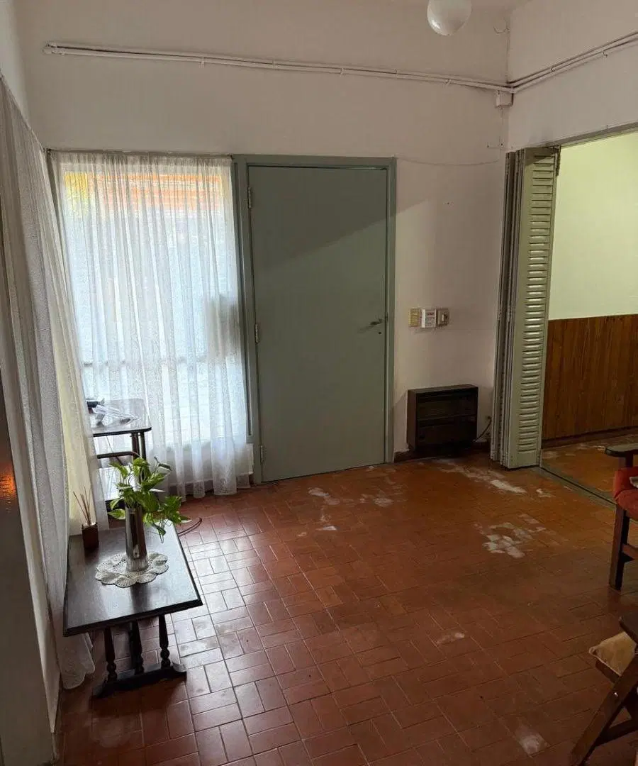 PH INDEPENDIENTE, DESARROLLADO EN 1 PLANTA, 3 AMBIENTES CON JARDIN 1