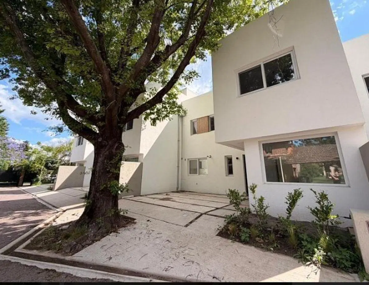 ULTIMA DISPONIBLE!!!! Casa en complejo cerrado A Estrenar, 4 dorm, jardin, terraza 2