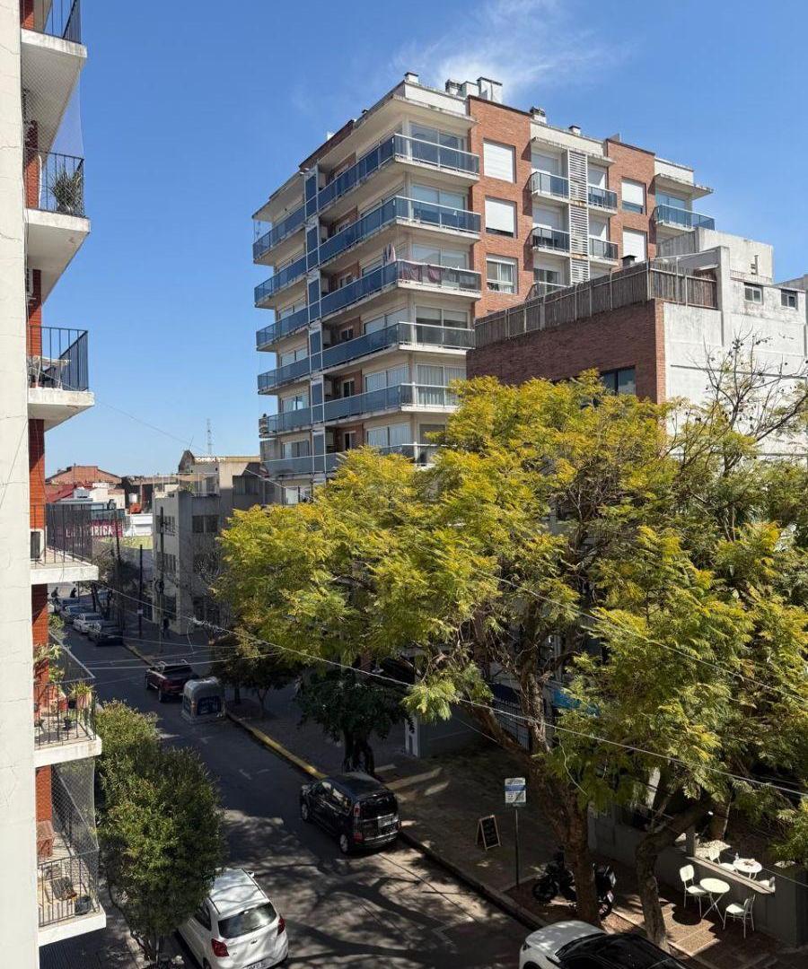 Foto de Departamento de tres ambientes próximo a estación y centro comercial, imagen 2