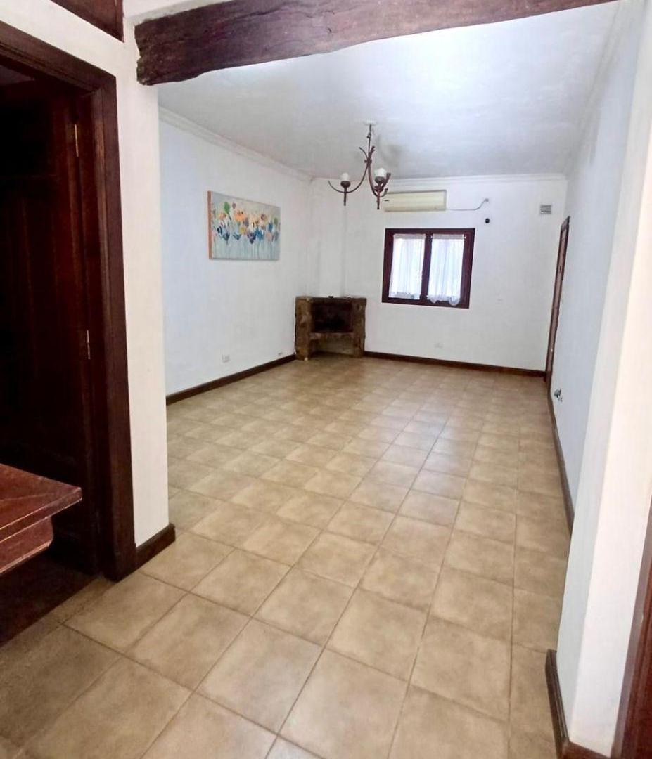Foto de EN EXCELENTE UBICACION, CASA EN LOTE PROPIO CON 2 DORMITORIOS +, imagen 5