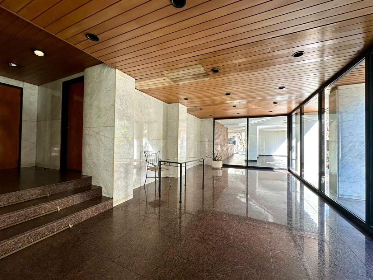 Foto de En Inmejorable ubicacion! Depto vista al rio, 3 dorm + dep, balcon, imagen 1