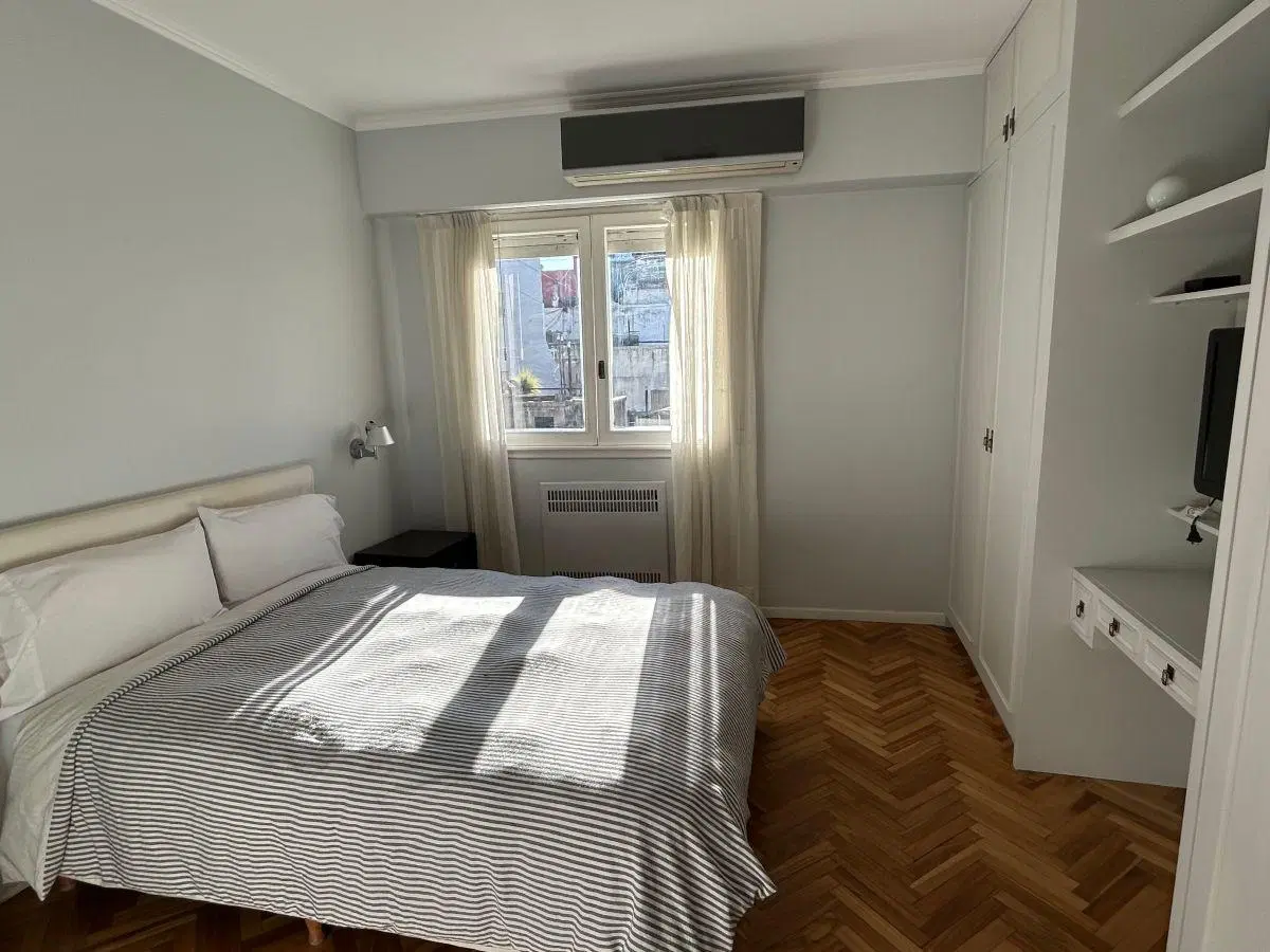 VENTA - Recoleta - 3 amb reciclado. Piso alto. Balcón. 4