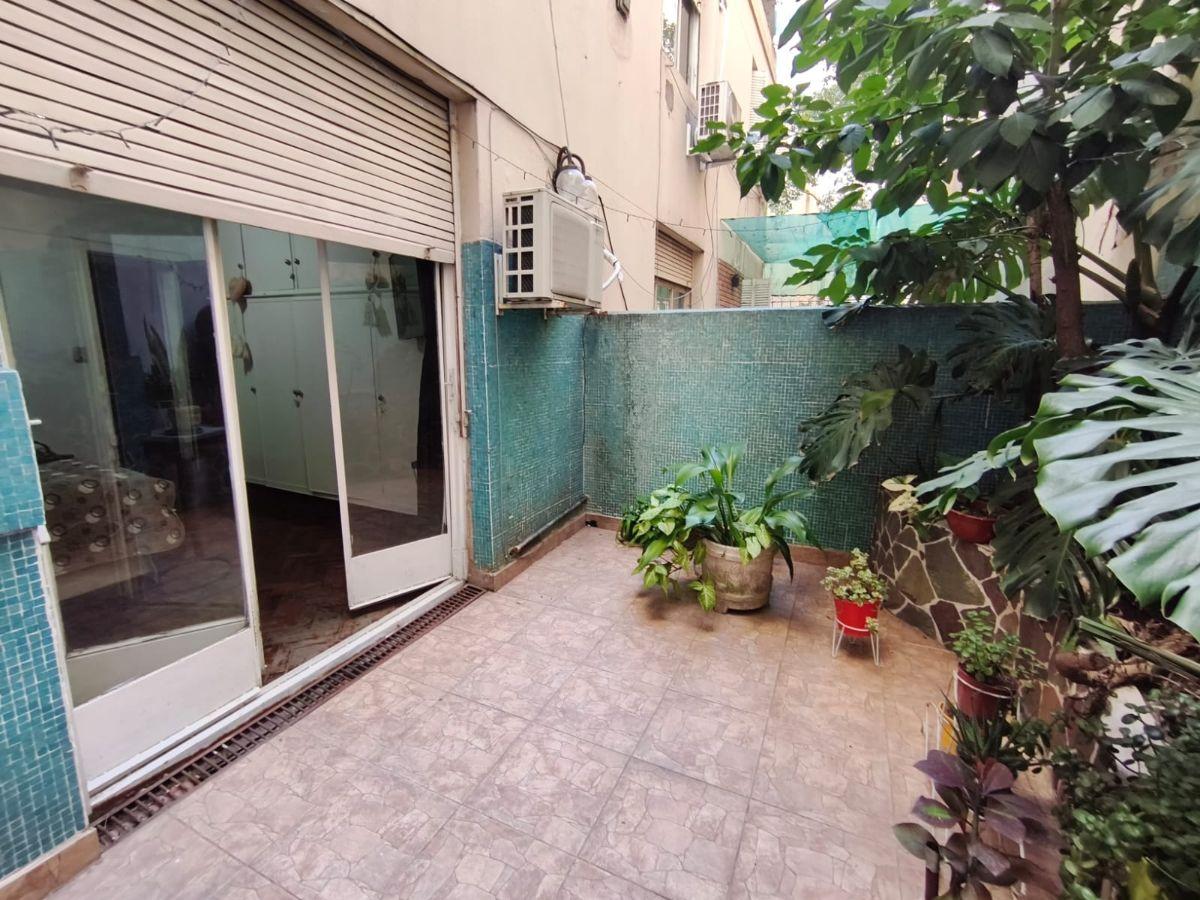 Foto de VENTA - SAN NICOLAS - 5 AMBIENTES CON 3 PATIOS - CALLAO Y CORRIENTES, imagen 3